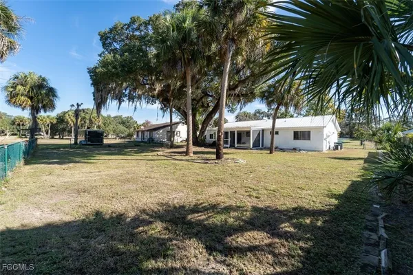 $209,900 | 4021 West Palomar Circle, LaBelle, FL 33935