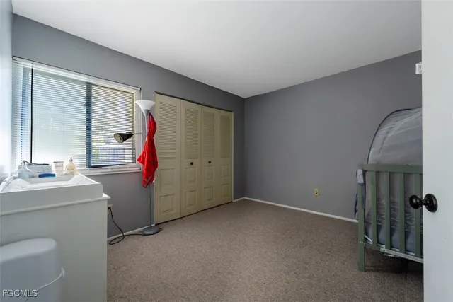 a view of utility room