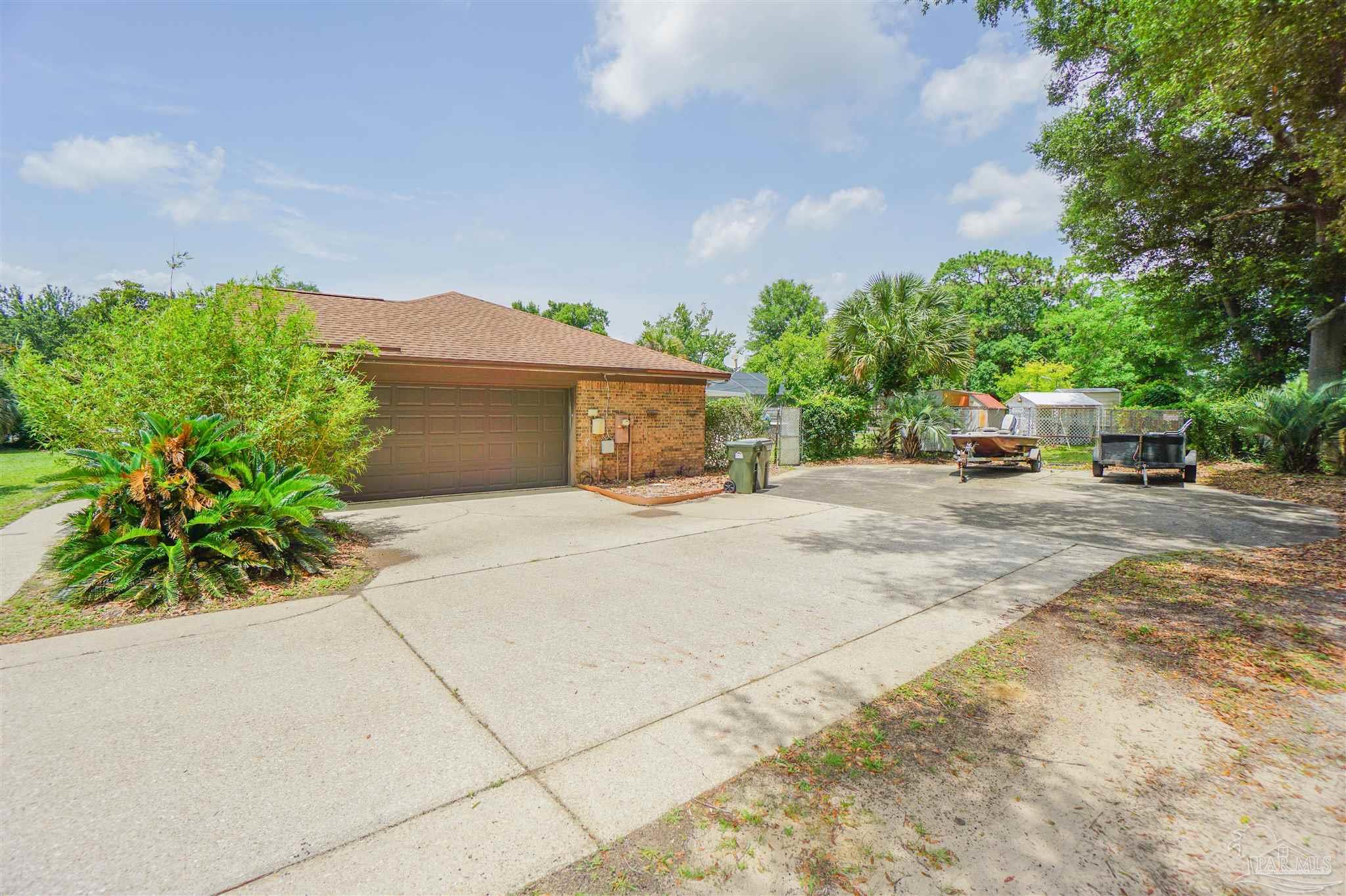 8310 Pilgrim Road Pensacola, FL 32514 - Photo 6 of 58 Gallery Image 6