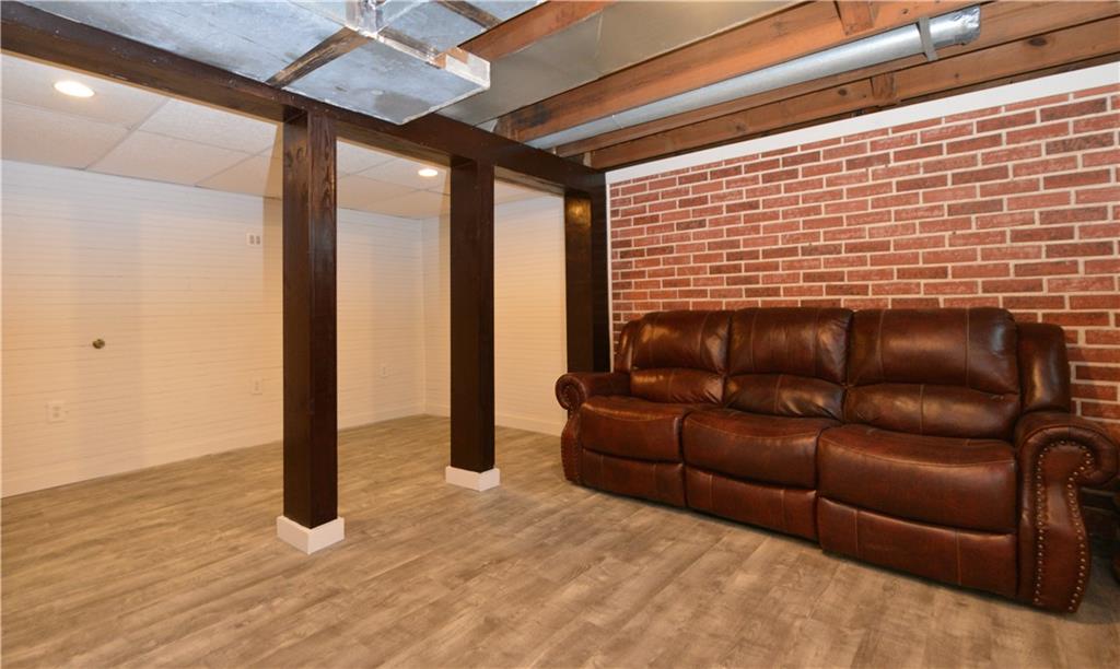106 Hoss Road Indianapolis, IN 46217 - Photo 16 of 23 Gallery Image 16