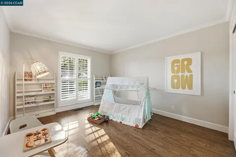 $2,095,000 | 833 Crossbrook Court, Moraga, CA 94556