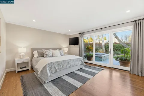 $2,095,000 | 833 Crossbrook Court, Moraga, CA 94556