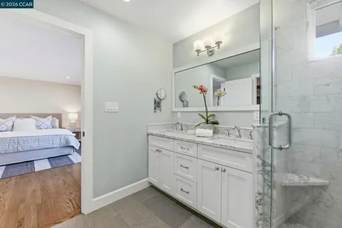 $2,095,000 | 833 Crossbrook Court, Moraga, CA 94556