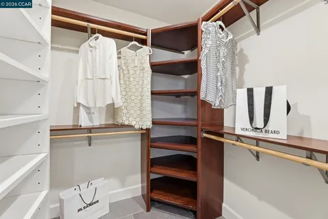 $2,095,000 | 833 Crossbrook Court, Moraga, CA 94556