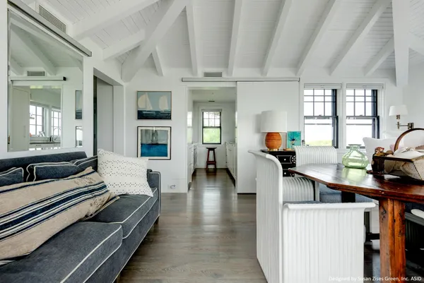 $11,500,000 | 17 Massachusetts Avenue, Nantucket, MA 02554