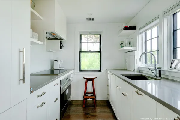 $11,500,000 | 17 Massachusetts Avenue, Nantucket, MA 02554