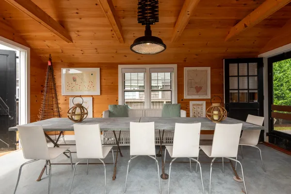 $11,500,000 | 17 Massachusetts Avenue, Nantucket, MA 02554