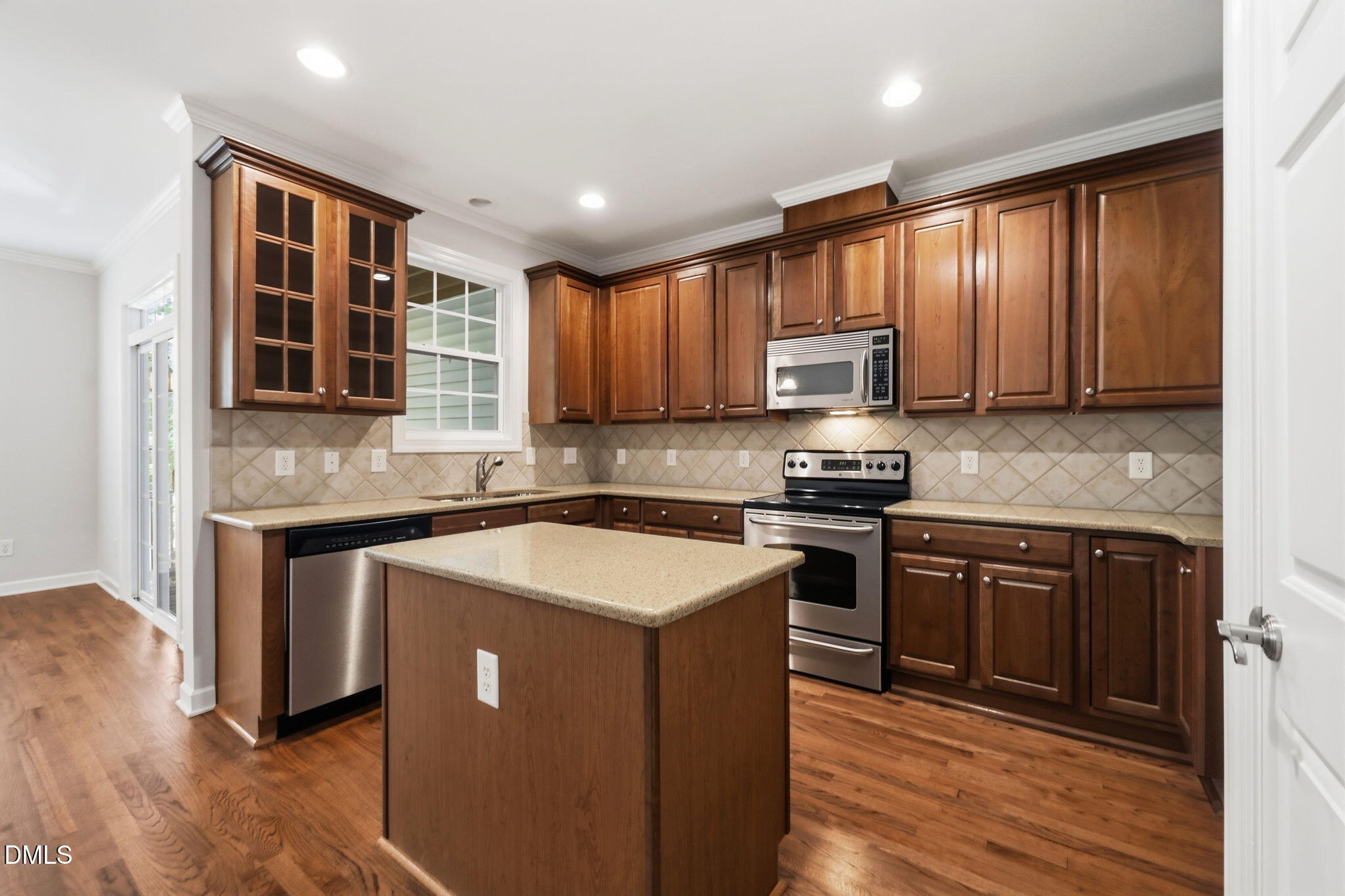 3106 Hudson Hill Lane Raleigh, NC 27612 - Photo 9 of 42 12-web-or-mls-IMG_9672