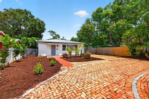 $599,000 | 1836 Southwest 9th Avenue, Fort Lauderdale, FL 33315