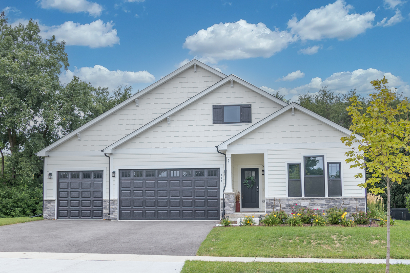 155 Justin Dr  