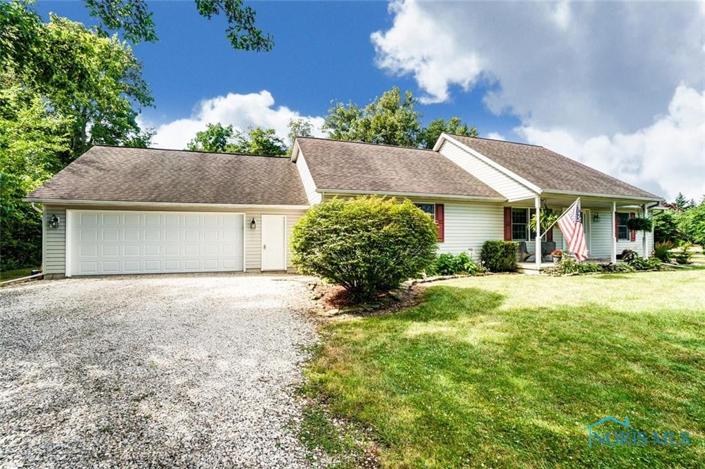 5179 Libbey Road Perrysburg, OH 43551 - Photo 3 of 41 Gallery Image 3