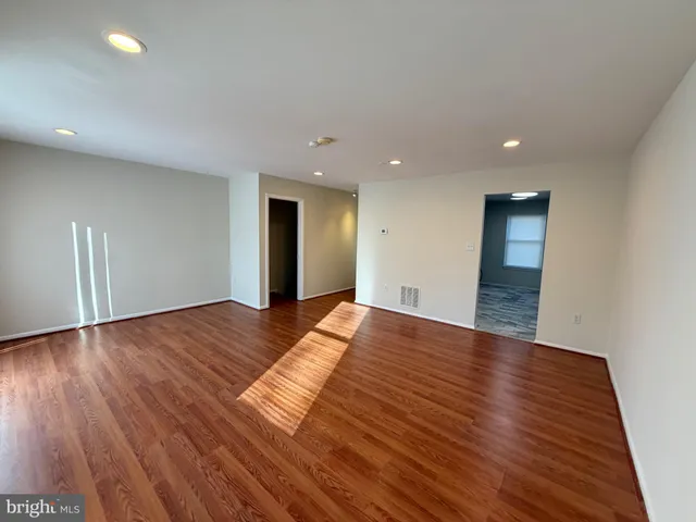 $549,900 | 6427 Old Scotts Court, Springfield, VA 22152