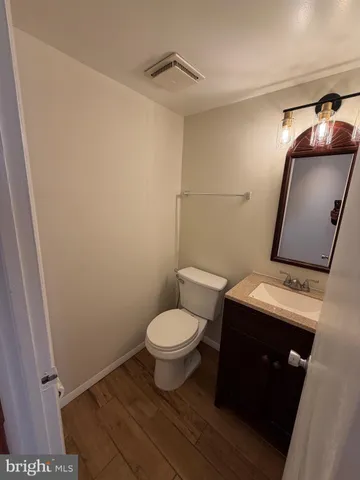 $549,900 | 6427 Old Scotts Court, Springfield, VA 22152