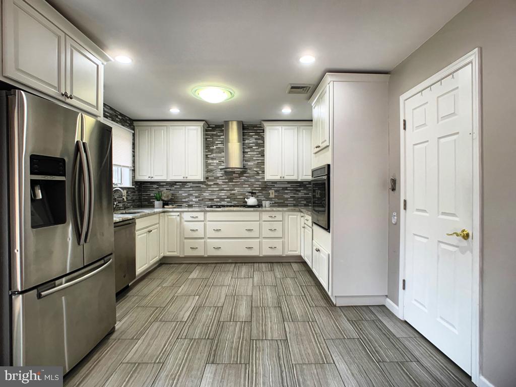 131 Crocus Road Feasterville-Trevose, PA 19053 - Photo 11 of 54 Kitchen