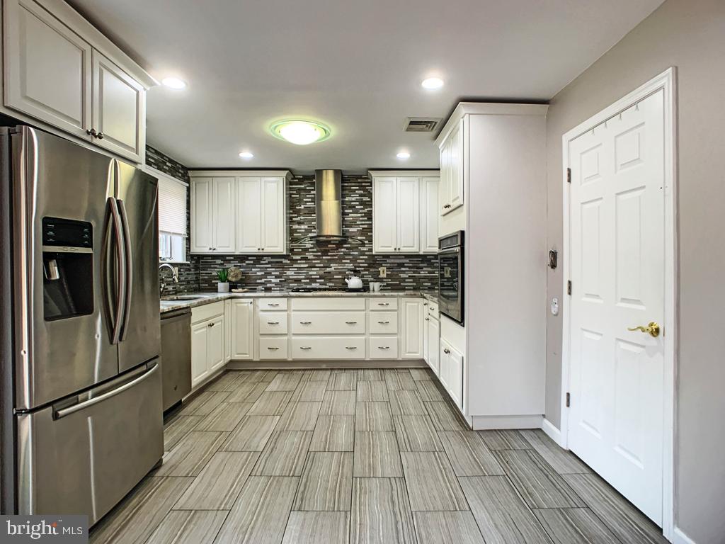 131 Crocus Road Feasterville-Trevose, PA 19053 - Photo 14 of 54 Kitchen