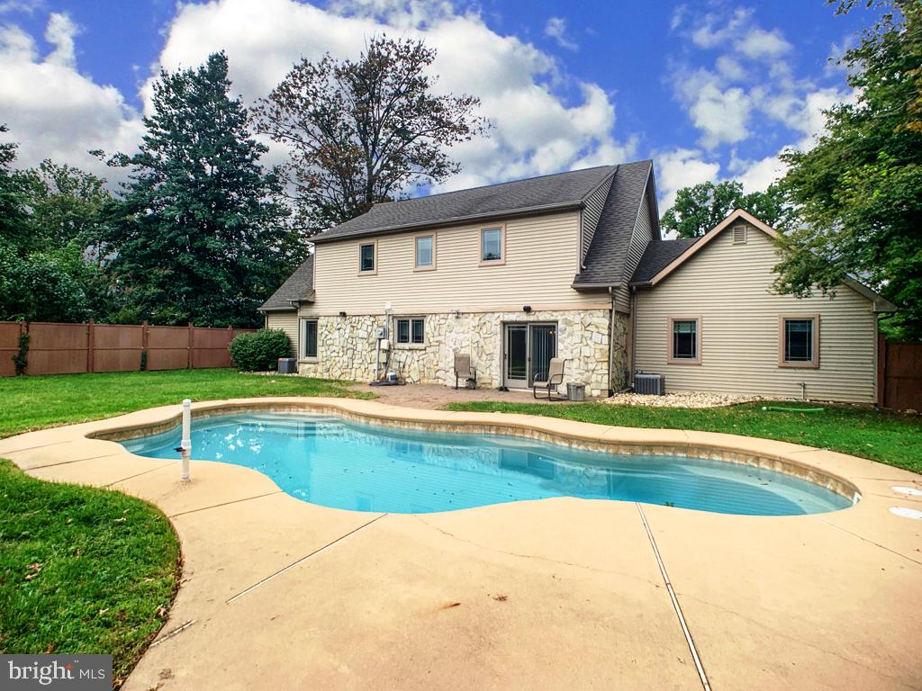 131 Crocus Road Feasterville-Trevose, PA 19053 - Photo 50 of 54 Rear View