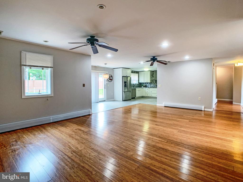 131 Crocus Road Feasterville-Trevose, PA 19053 - Photo 6 of 54 Great Room