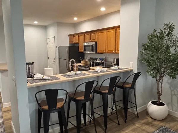 $189,900 | 3792 Thornhill Circle, Unit 3792, Champaign, IL 61822