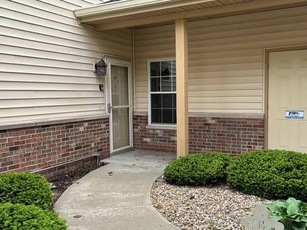 $189,900 | 3792 Thornhill Circle, Unit 3792, Champaign, IL 61822