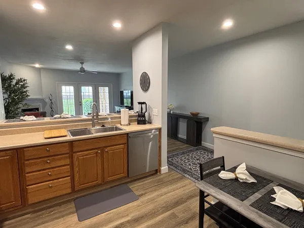 $189,900 | 3792 Thornhill Circle, Unit 3792, Champaign, IL 61822