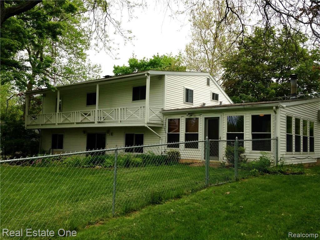 6504 Torrey Road Flint, MI 48507 - Photo 12 of 27
