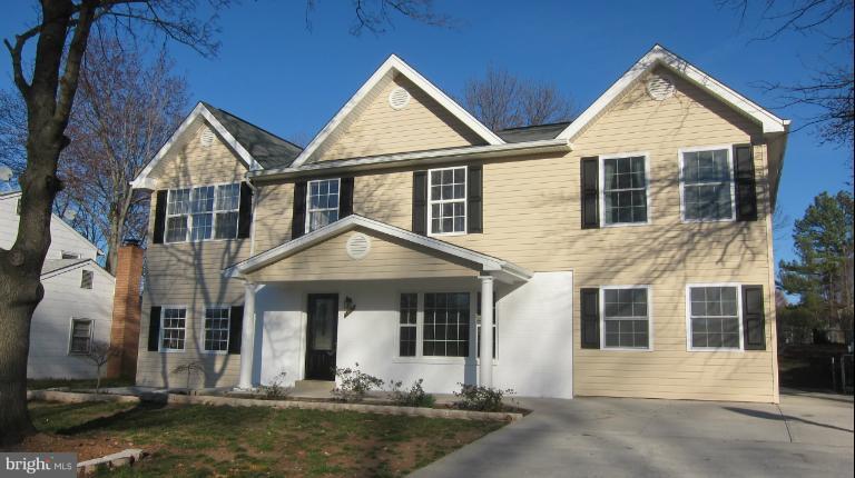 4009 Lees Corner Road Chantilly, VA 20151 - Photo 1 of 15 Exterior (Front)