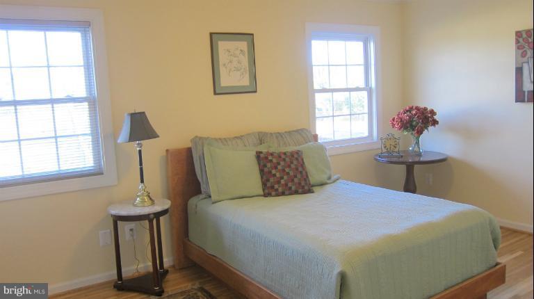 4009 Lees Corner Road Chantilly, VA 20151 - Photo 4 of 15 Bedroom