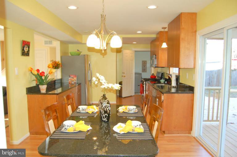 4009 Lees Corner Road Chantilly, VA 20151 - Photo 6 of 15 Dining Room