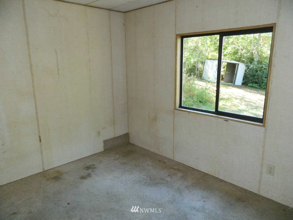 4480 East Rasor Road Belfair, WA 98528 - Photo 11 of 18 Gallery Image 11