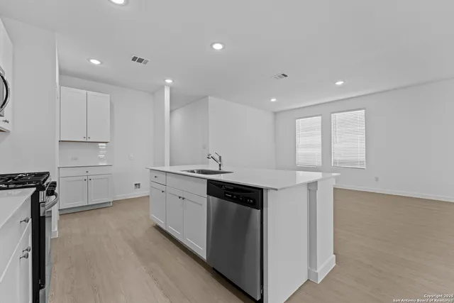 $325,000 | 14950 Taradeau, San Antonio, TX 78254