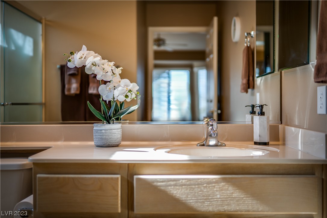 2318 Spring Water Drive Las Vegas, NV 89134 - Photo 16 of 33