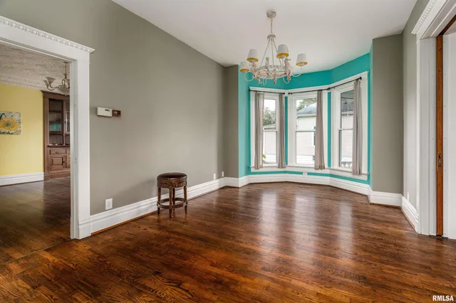 $369,900 | 535 East Main Street, Du Quoin, IL 62832