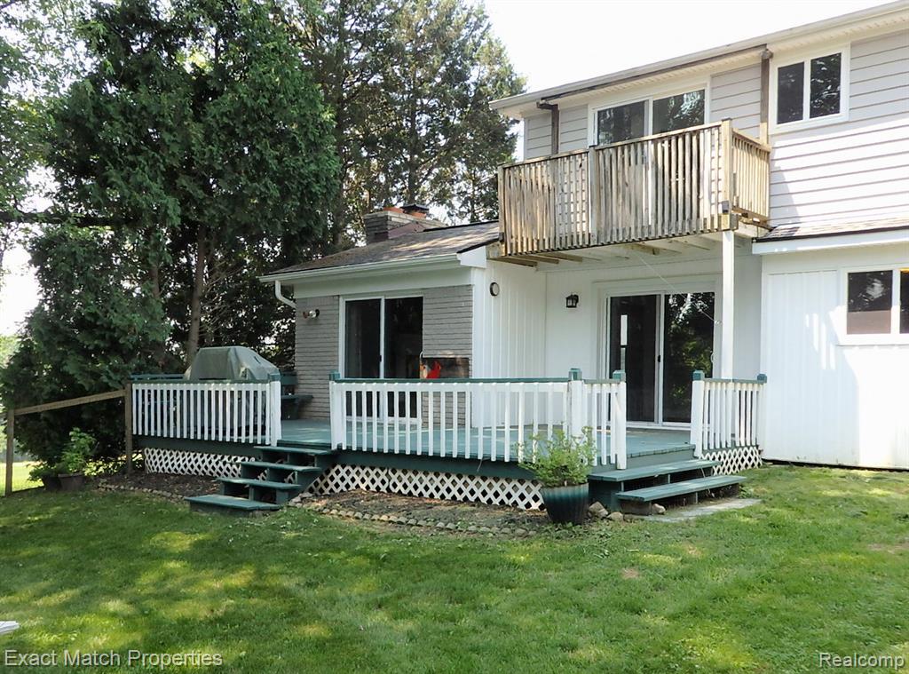 3980 North Hickory Ridge Road Highland, MI 48357 - Photo 13 of 59