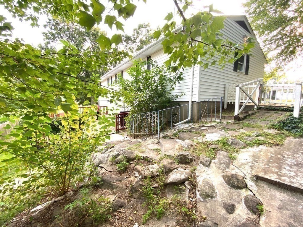 9 Dayton Street Springfield, MA 01118 - Photo 28 of 28 Gallery Image 28