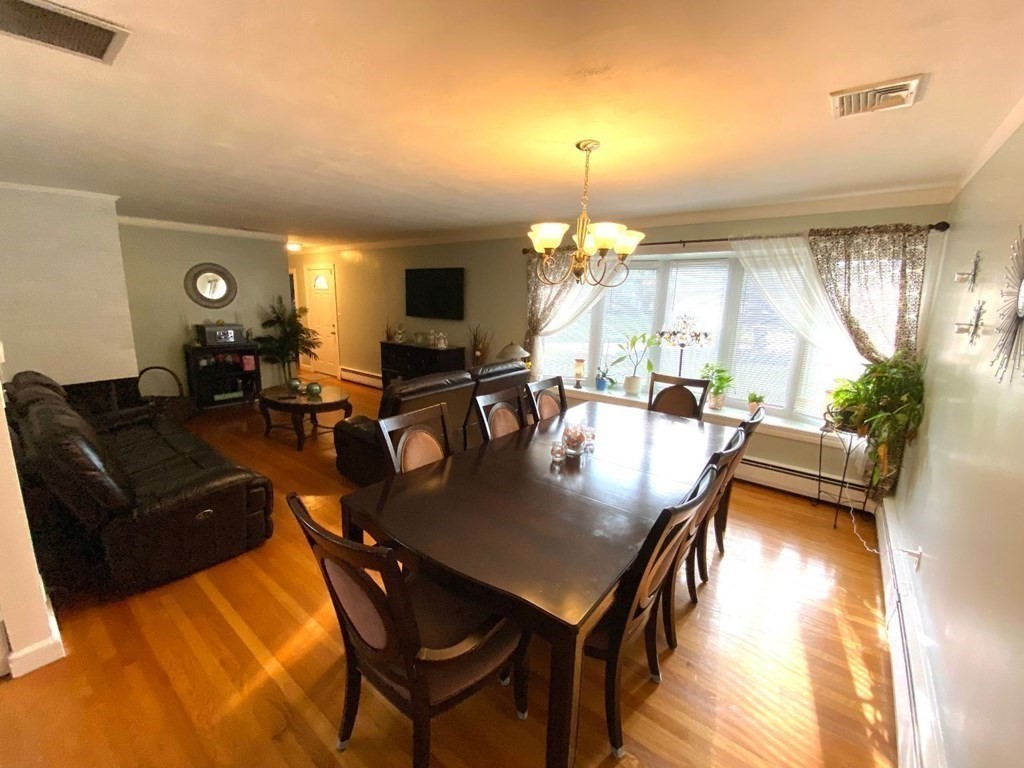 9 Dayton Street Springfield, MA 01118 - Photo 5 of 28 Gallery Image 5