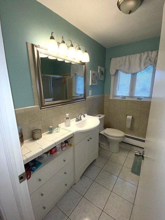 9 Dayton Street Springfield, MA 01118 - Photo 7 of 28 Gallery Image 7