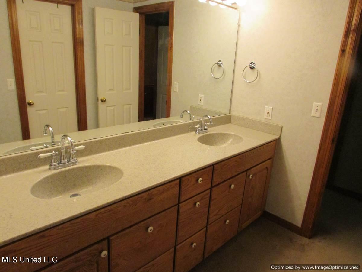 174 Fox Run Road Canton, MS 39046 - Photo 32 of 37 IMG_0035