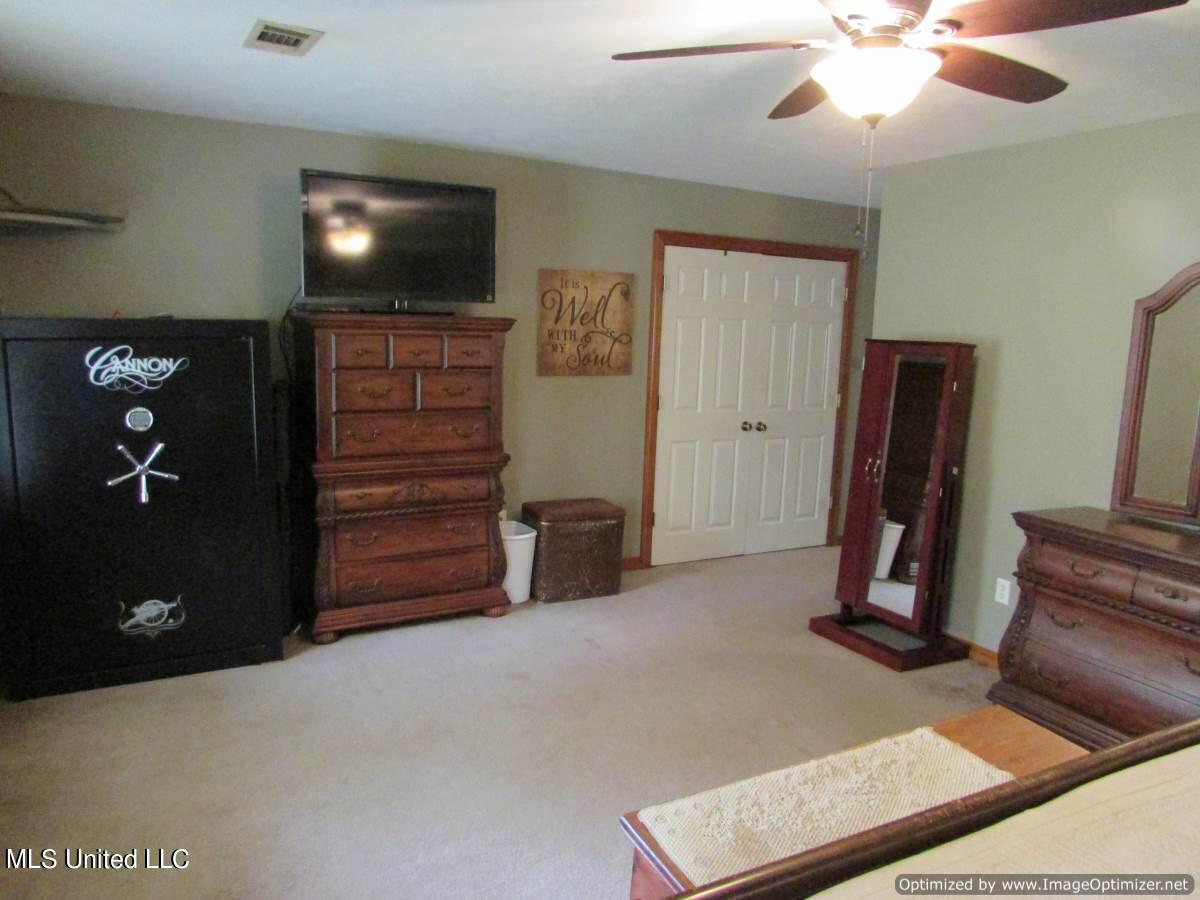 174 Fox Run Road Canton, MS 39046 - Photo 34 of 37 IMG_0037
