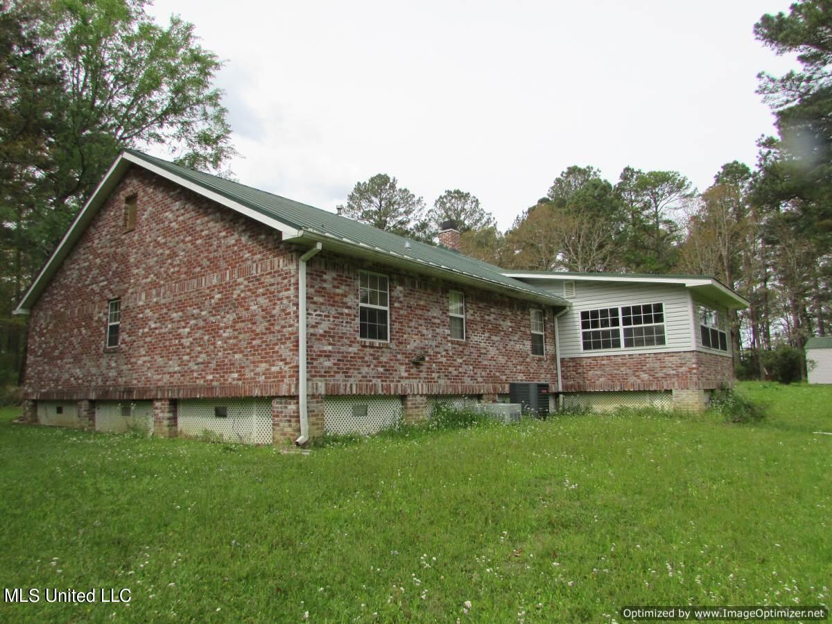 174 Fox Run Road Canton, MS 39046 - Photo 7 of 37 IMG_0010