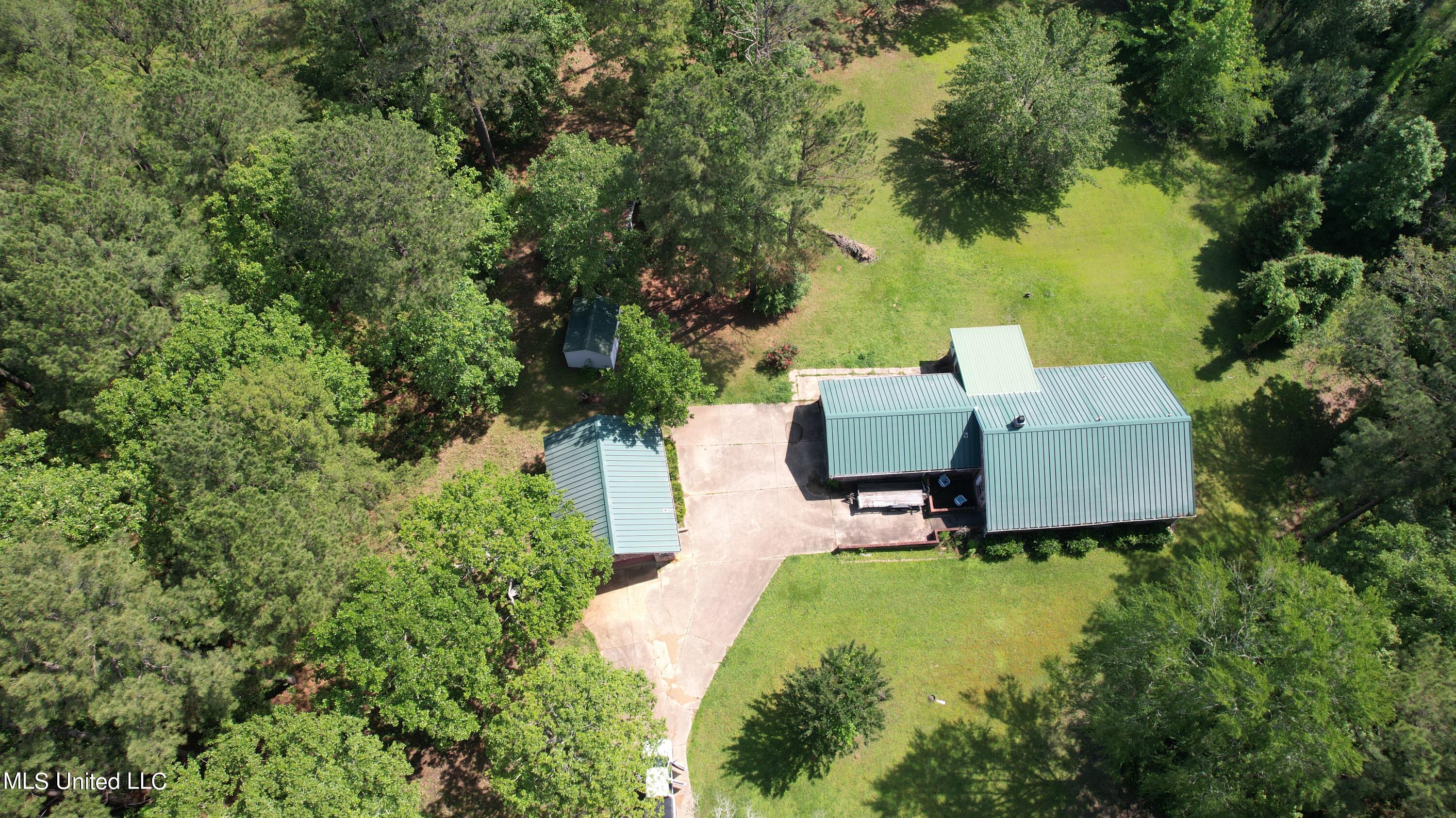 174 Fox Run Road Canton, MS 39046 - Photo 9 of 37 DJI_0440