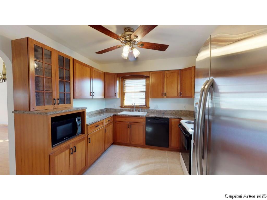 2067 Marland Street Springfield, IL 62702 - Photo 13 of 35