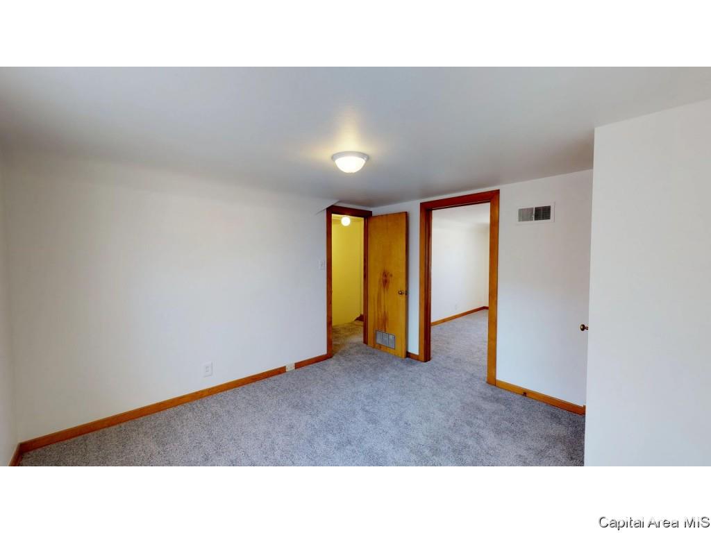 2067 Marland Street Springfield, IL 62702 - Photo 23 of 35