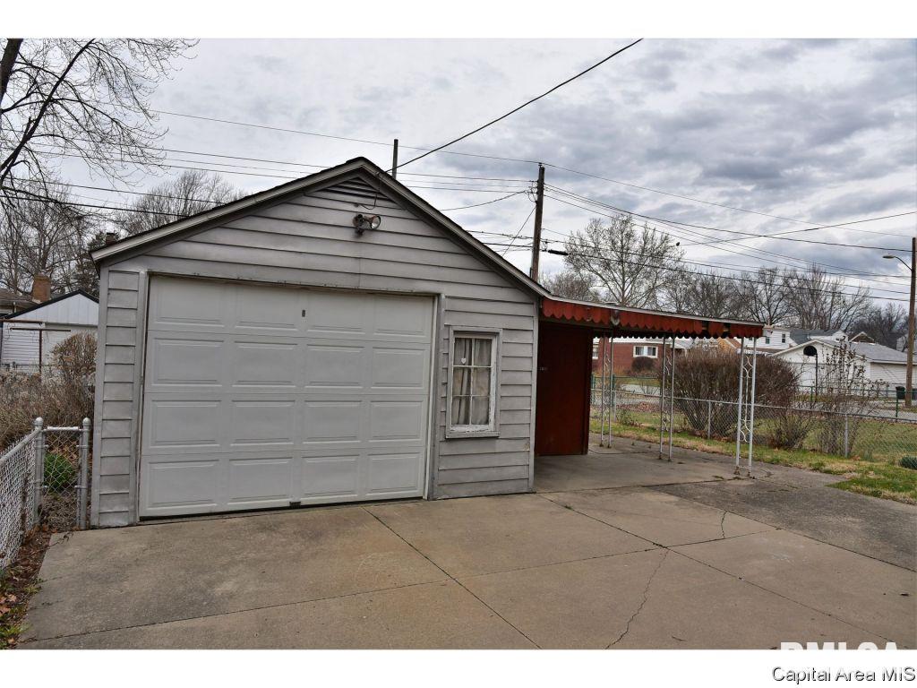 2067 Marland Street Springfield, IL 62702 - Photo 34 of 35
