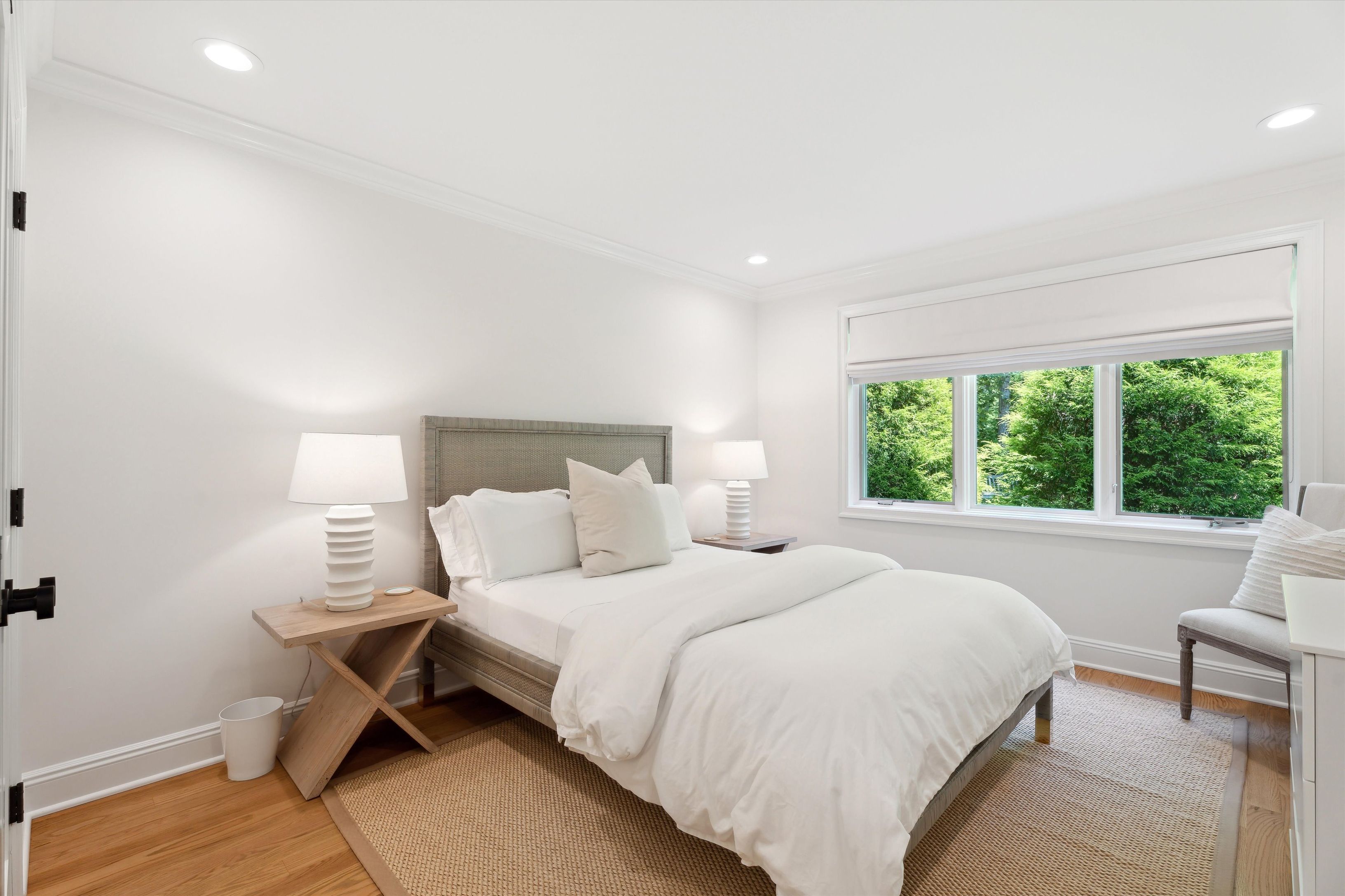 31 East East Gate Road Wainscott, NY 11975 - Photo 11 of 19