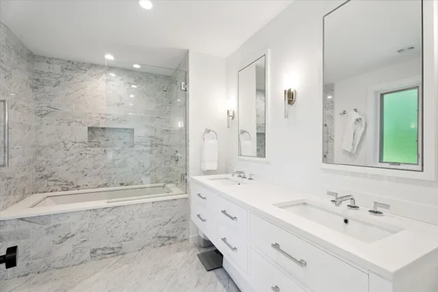 $3,495,000 | 31 East East Gate Road, Wainscott, NY 11975