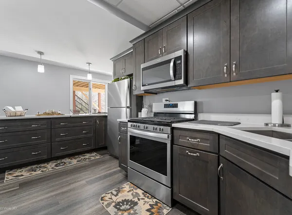 $749,500 | 21163 Wooded Cove Drive, Elwood, IL 60421