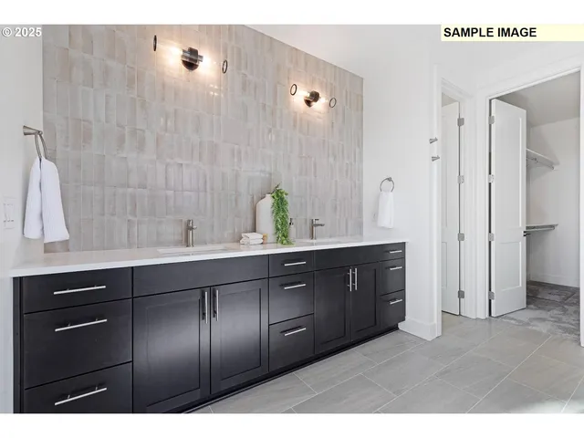 $1,144,000 | 28002 Northeast 168th Avenue, Battle Ground, WA 98604