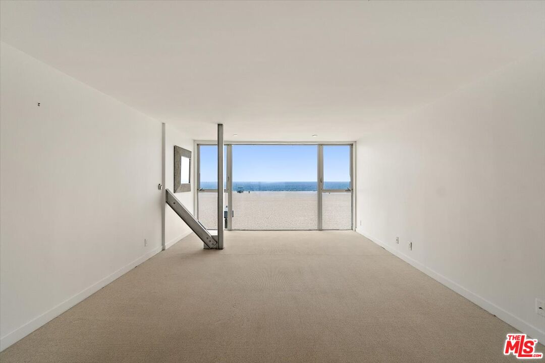 4 Jib Street, Unit 2 Marina del Rey, CA 90292 - Photo 24 of 37 a view of an empty room with a window