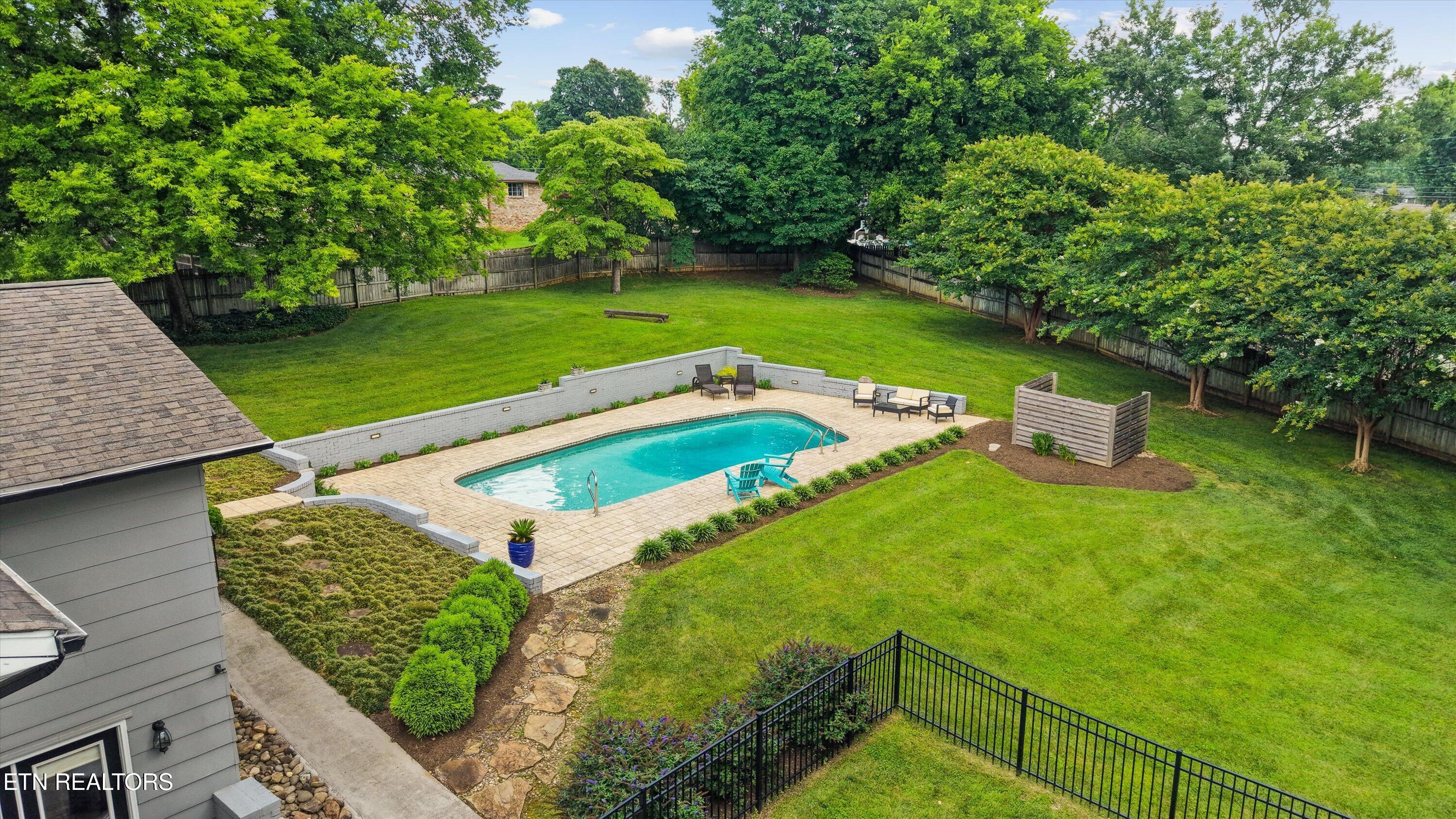 608 Churchill Road Knoxville, TN 37909 - Photo 56 of 60 56-608 Churchill Rd 54