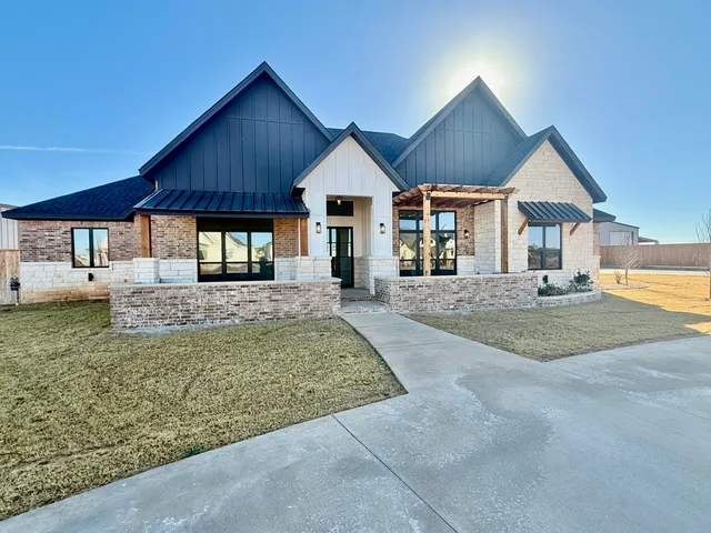 $898,050 | 5825 County Road 7675, Lubbock, TX 79424